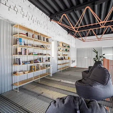 Pohodlny - Pri Centre S Balkonom Appartement