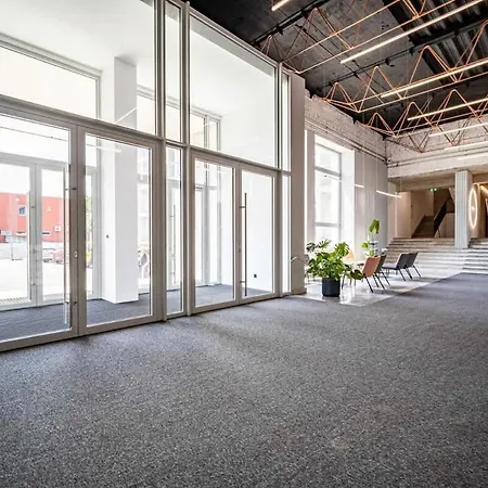 Pohodlny - Pri Centre S Balkonom Appartement Košice