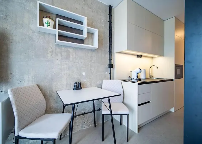 Pohodlny - Pri Centre S Balkonom *